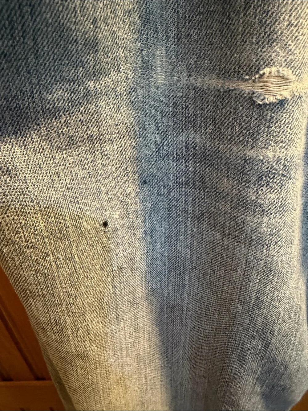 Levi’s 569 Men's relaxed fit Jeans in Light Blue Denim 36x34